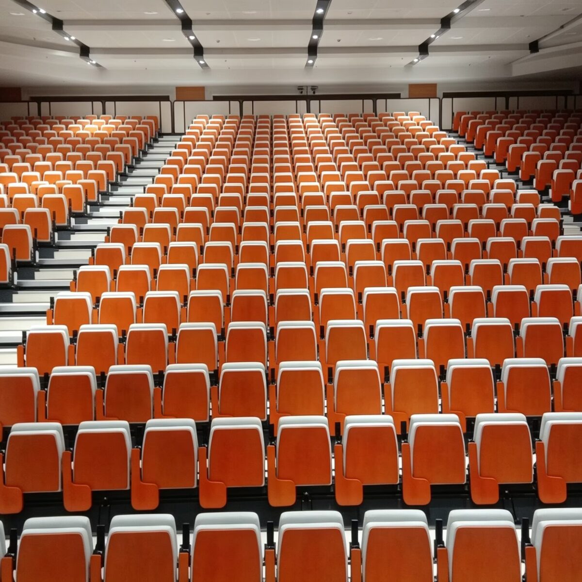 JY-780 Indoor Gallery Telescopic Seating System
