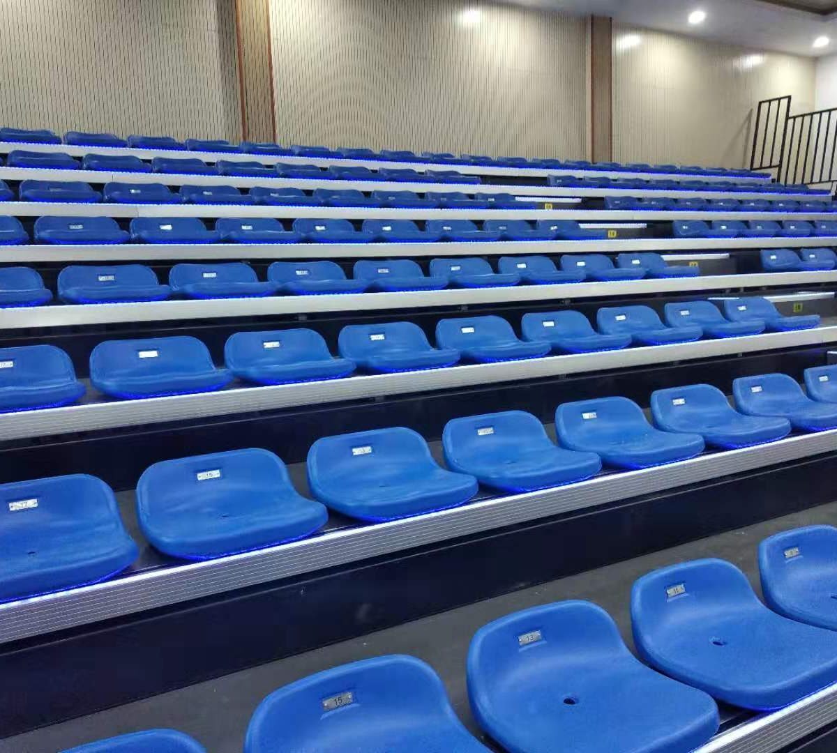 Retractable seats